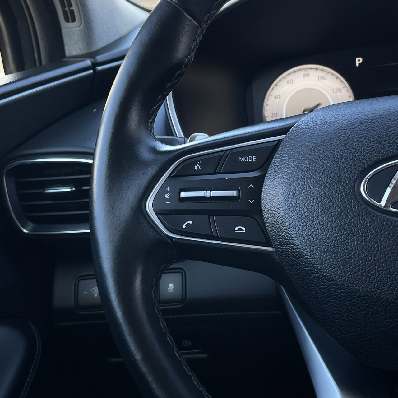 Used 2022 Hyundai Santa Fe Limited image 14