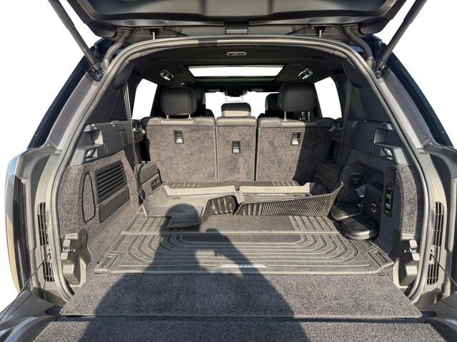 Certified 2024 Land Rover Range Rover Long Wheelbase SE AWD/4WD image 18