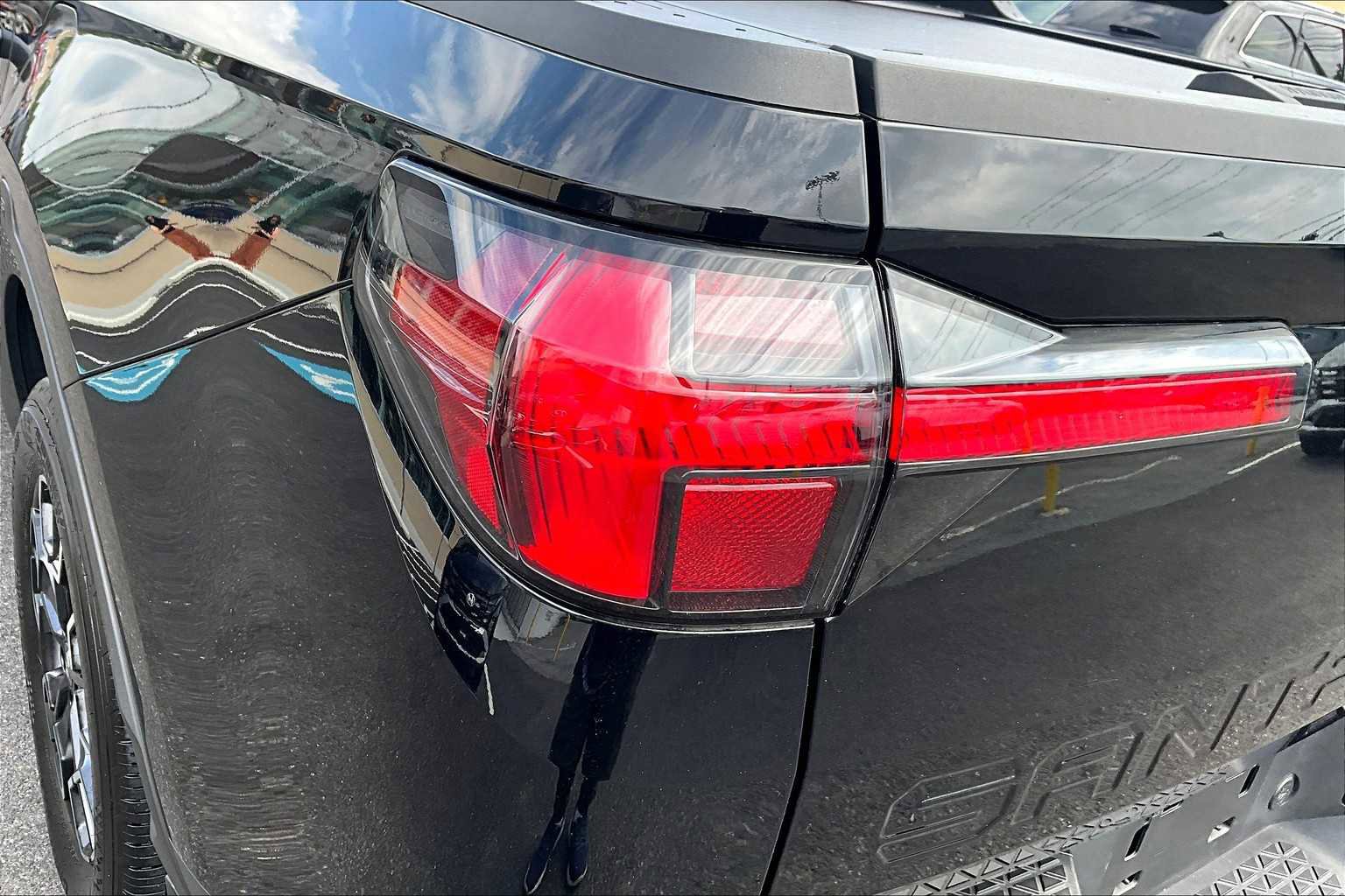 Used 2024 Hyundai Santa Cruz SEL w/ Activity Package image 28