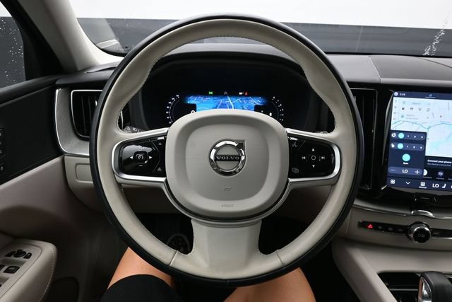 Used 2024 Volvo XC60 B5 Plus AWD/4WD image 23