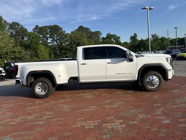 Used 2024 GMC Sierra 3500 Denali w/ Denali Reserve Package AWD/4WD image 16