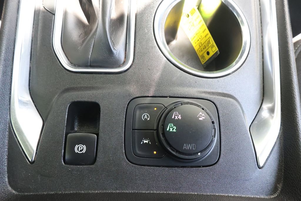 Used 2023 Chevrolet Traverse LT AWD/4WD image 22