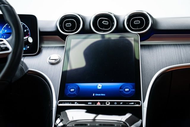 Used 2025 Mercedes-Benz C 300 4MATIC Sedan image 18