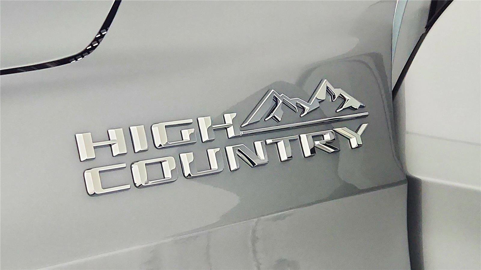 New 2026 Chevrolet Tahoe High Country w/ Sun And Tow Package image 15