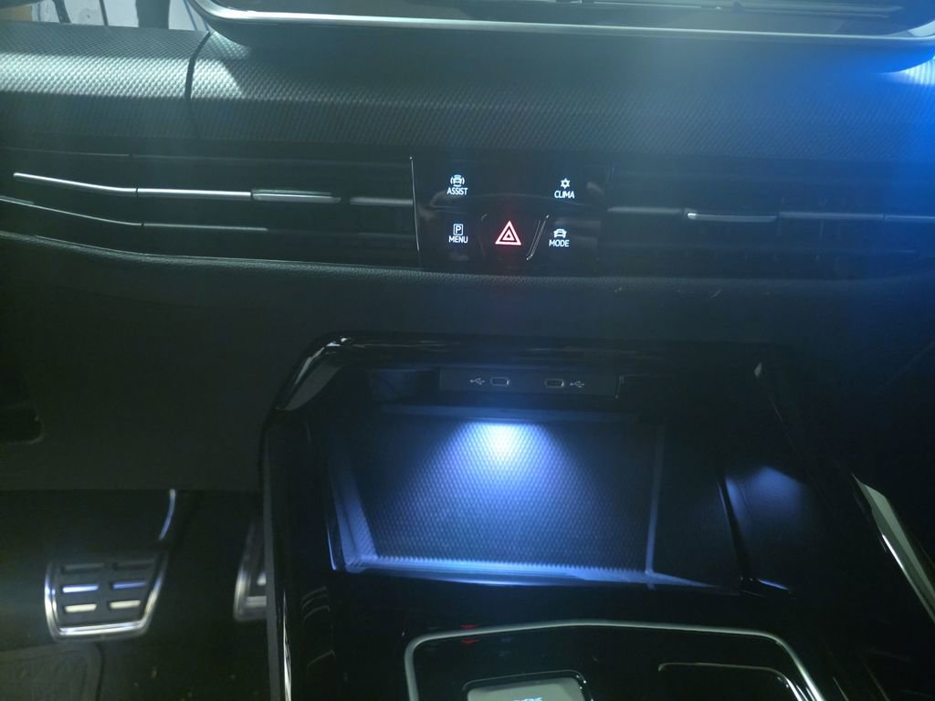 Used 2025 Volkswagen Golf w/ Euro Style Package image 11