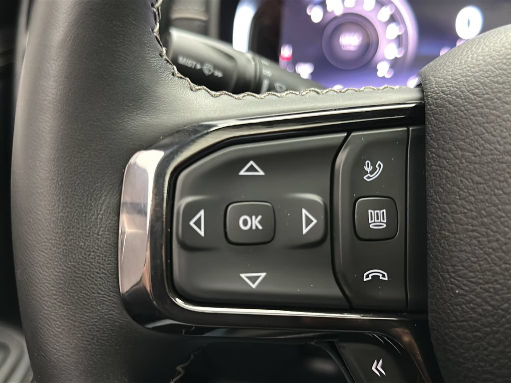 Used 2025 RAM 1500 Limited AWD/4WD image 24