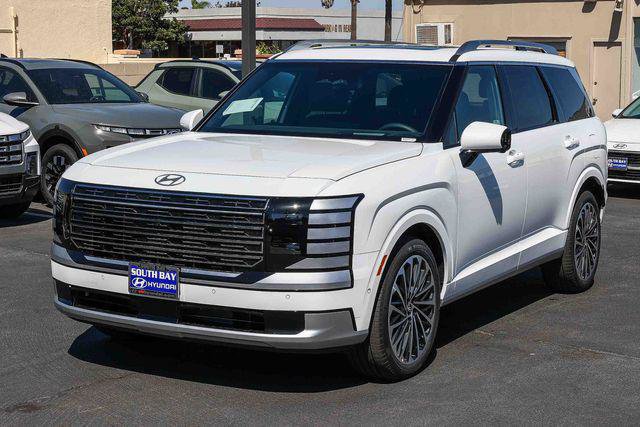 New 2026 Hyundai Palisade Calligraphy FWD image 3
