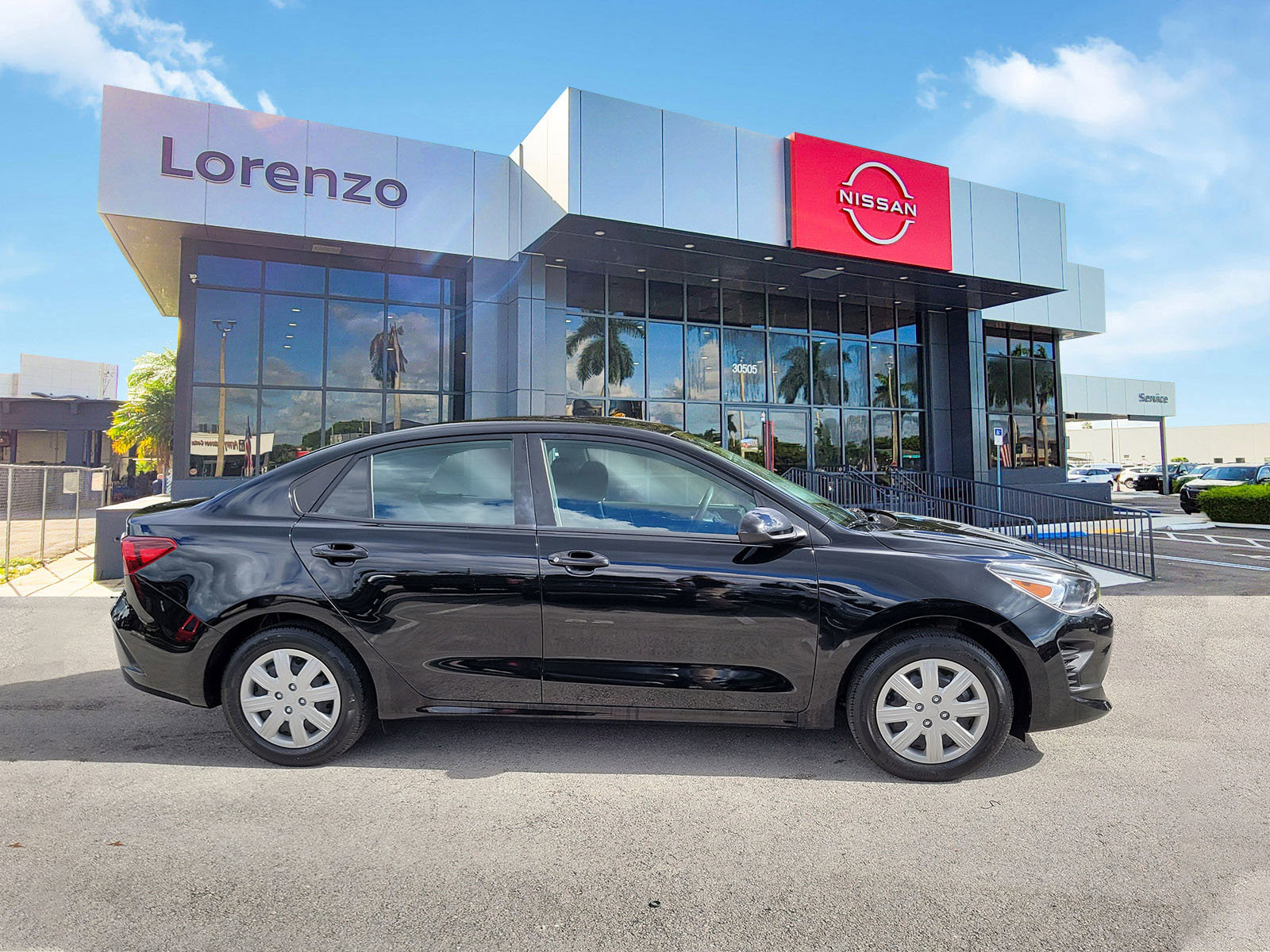 Used 2023 Kia Rio LX image 4