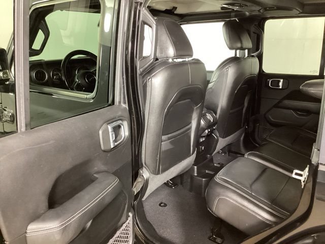 Used 2020 Jeep Wrangler Unlimited Sahara AWD/4WD image 24