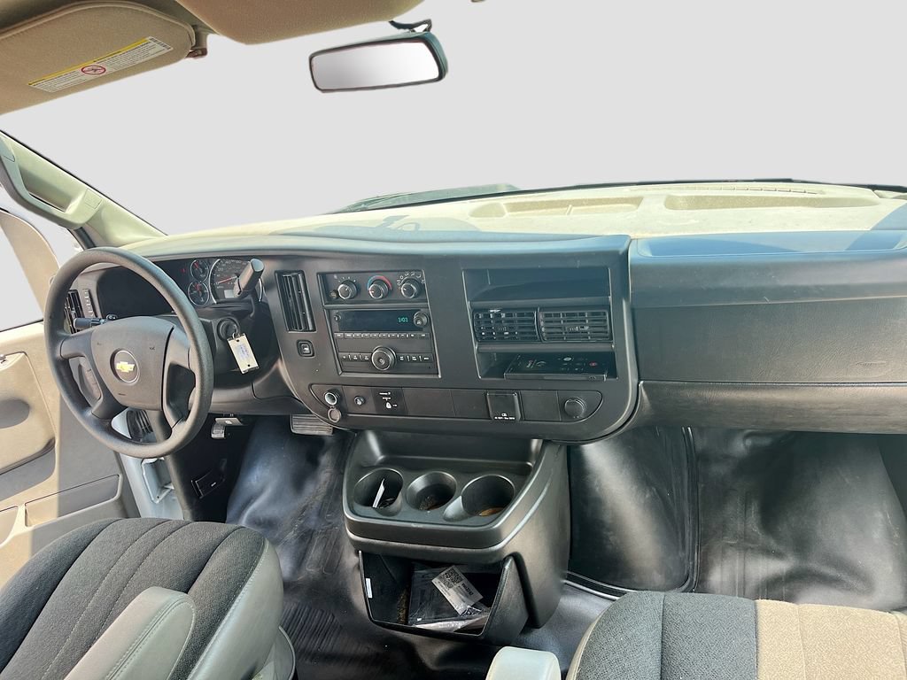 Used 2025 Chevrolet Express 2500 w/ Driver Convenience Package RWD image 21