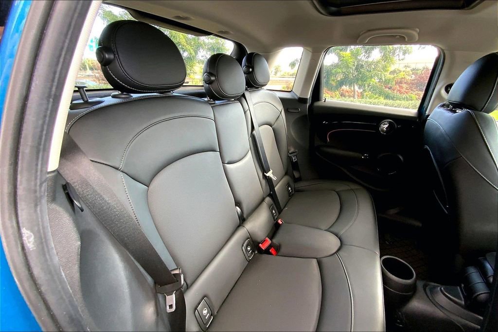 Certified 2022 MINI Cooper S image 28