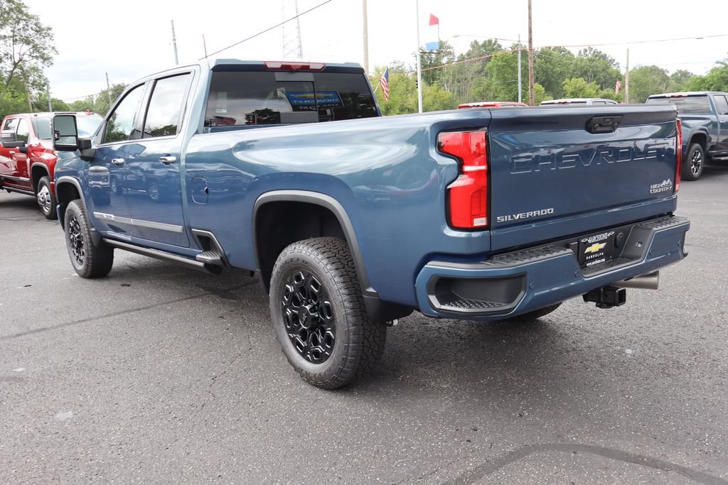 New 2026 Chevrolet Silverado 3500 High Country w/ Technology Package AWD/4WD image 3