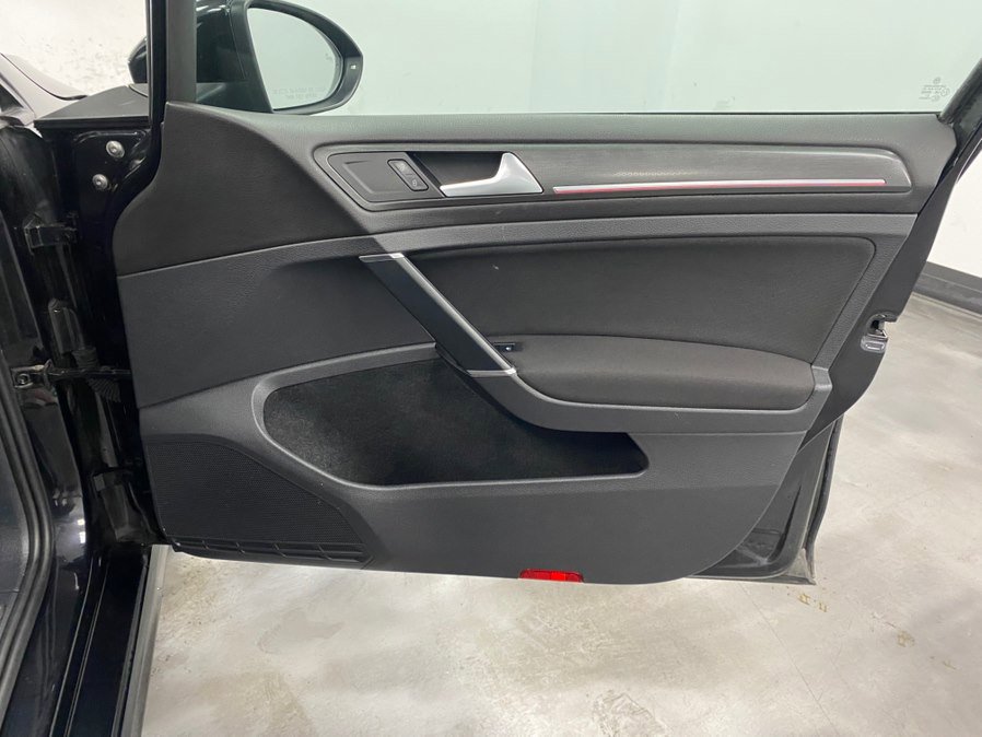 Used 2020 Volkswagen GTI S image 42