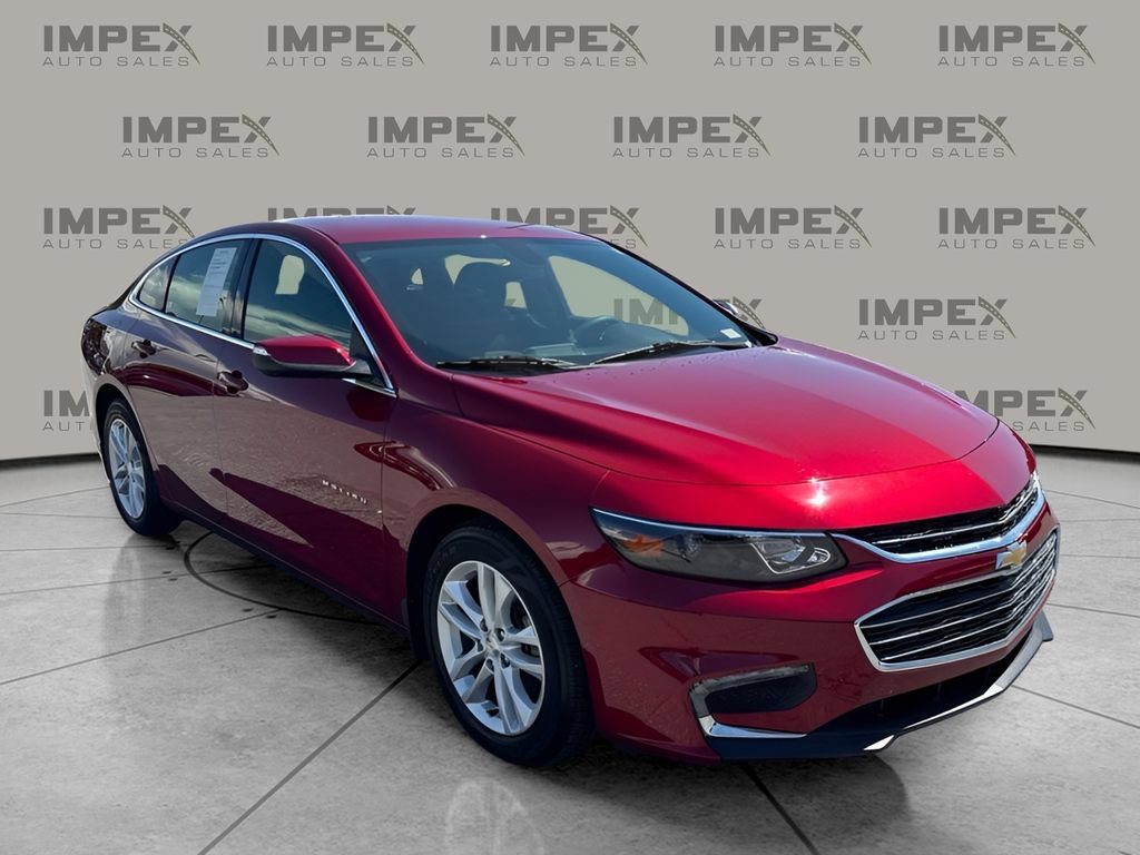 Used 2017 Chevrolet Malibu LT FWD image 4