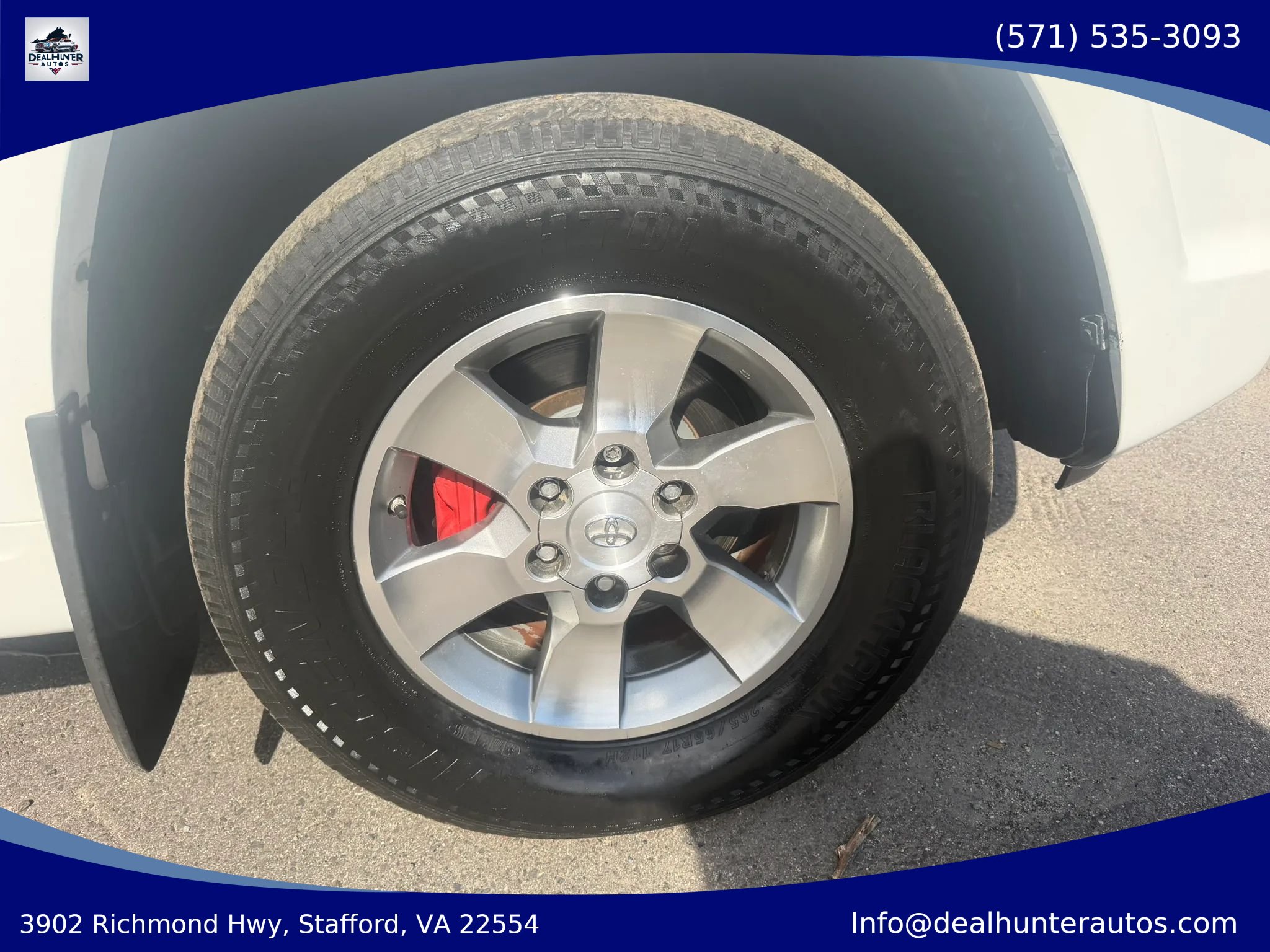 Used 2012 Toyota 4Runner SR5 AWD/4WD image 6
