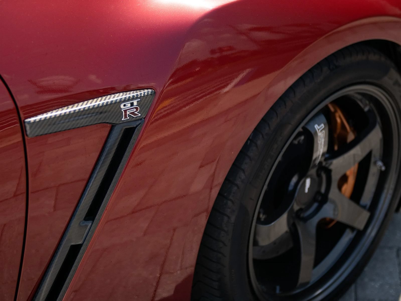Used 2015 Nissan GT-R Black Edition AWD/4WD image 22