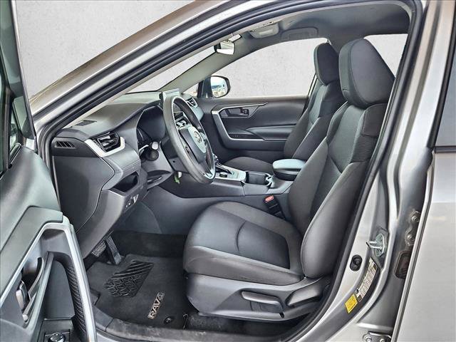 Used 2024 Toyota RAV4 LE AWD/4WD image 15