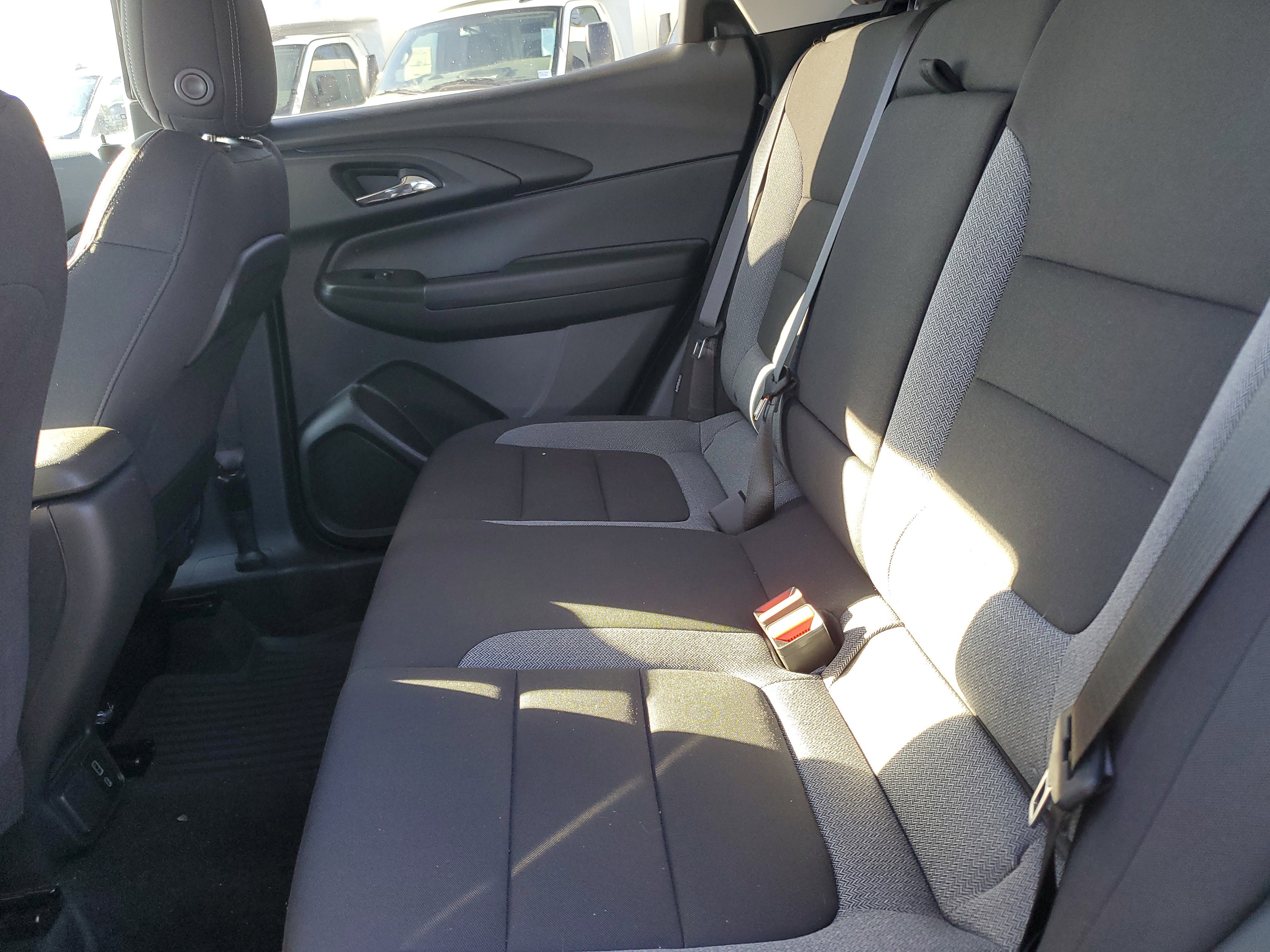 Used 2025 Chevrolet TrailBlazer LT w/ Convenience Package image 30