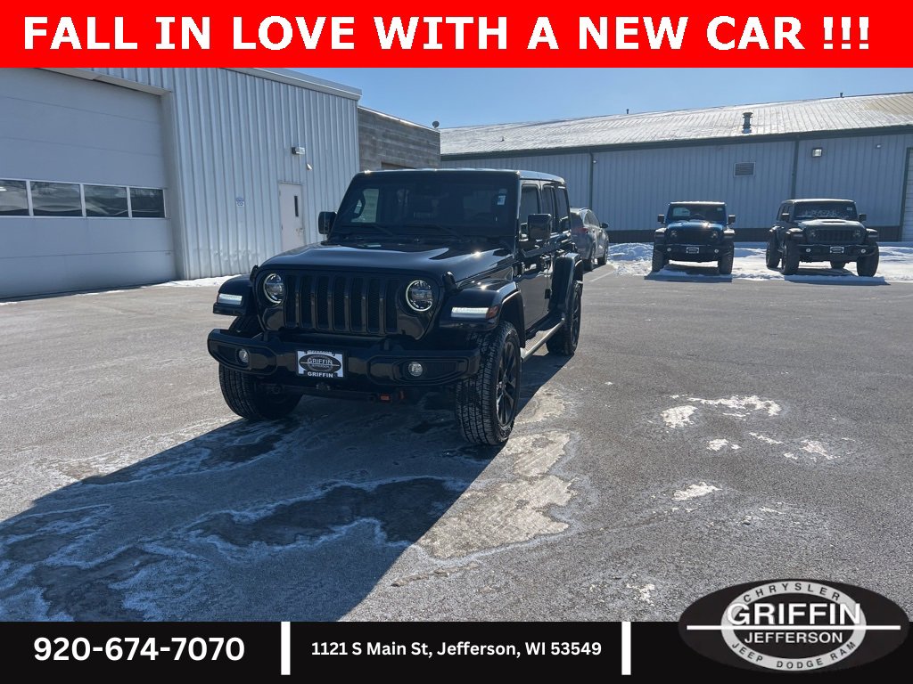 Used 2021 Jeep Wrangler Unlimited Sahara image 3