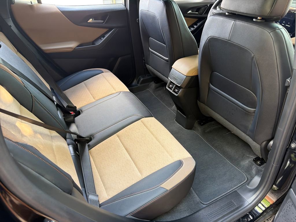 Used 2025 Chevrolet Equinox ACTIV FWD image 33