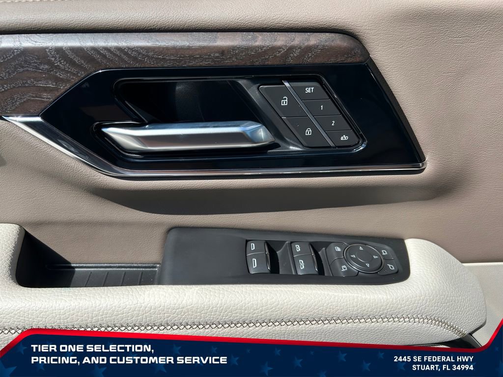 New 2026 GMC Yukon Denali w/ Denali Reserve Package AWD/4WD image 15