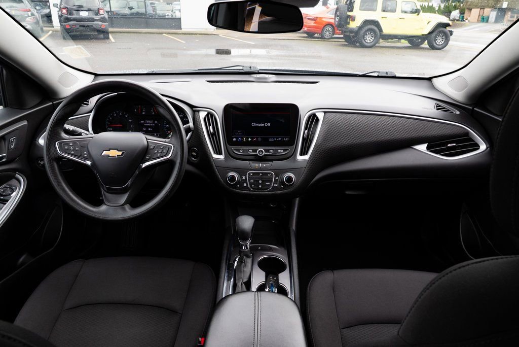 Used 2023 Chevrolet Malibu LT FWD image 8