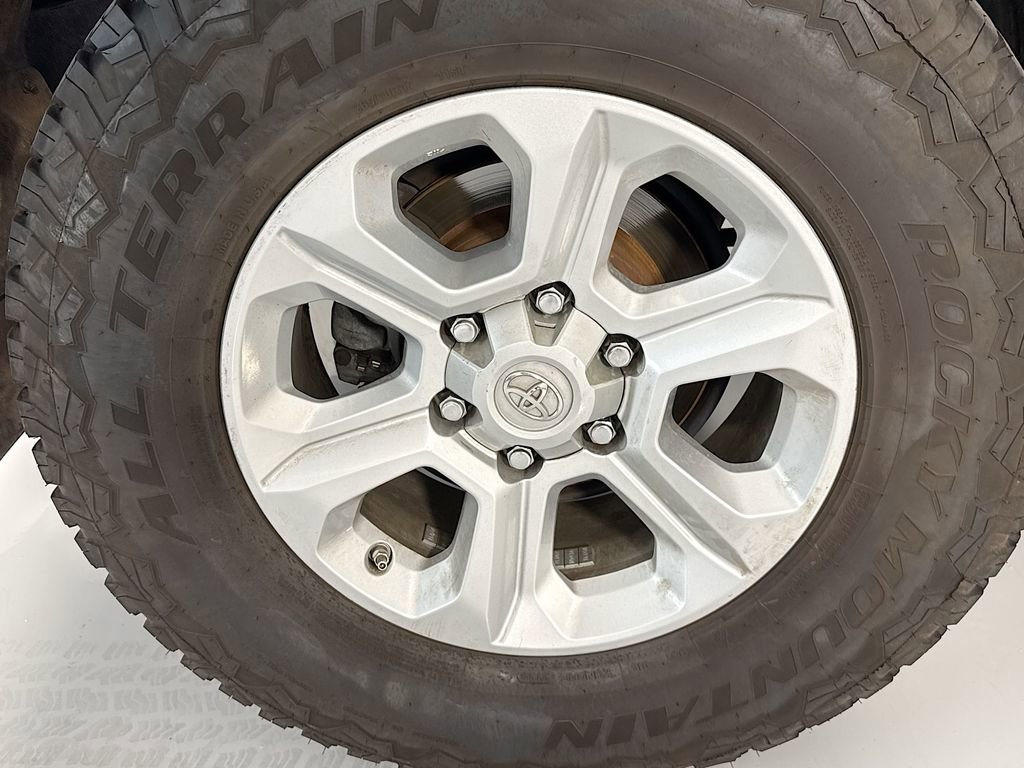 Used 2020 Toyota 4Runner SR5 image 35