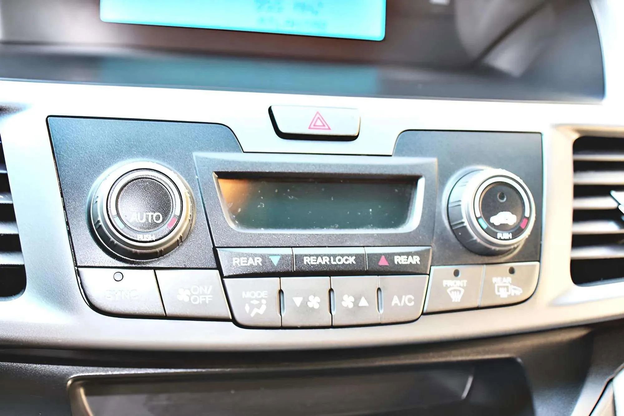 Used 2011 Honda Odyssey EX image 18