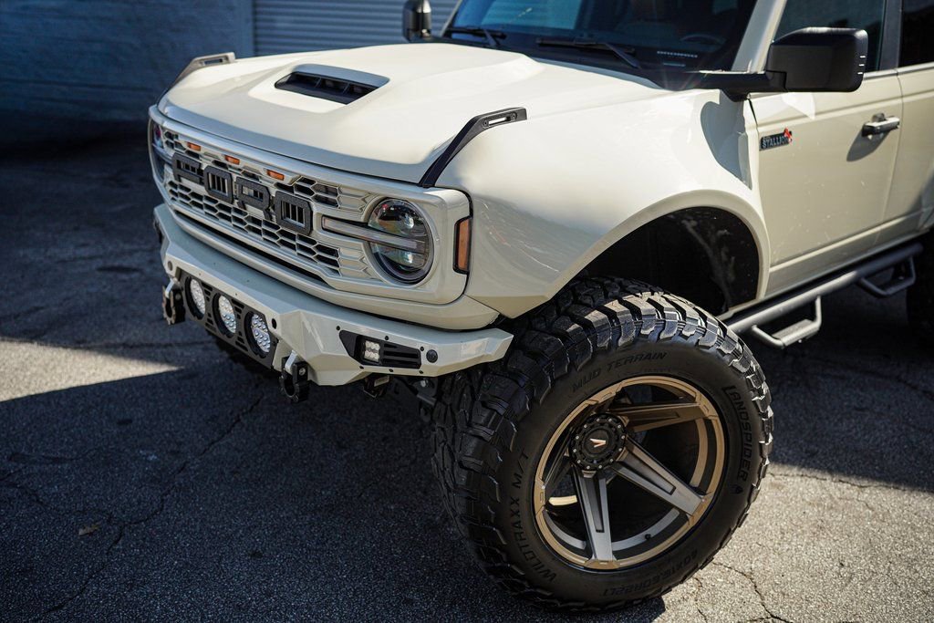 Used 2025 Ford Bronco Big Bend image 2