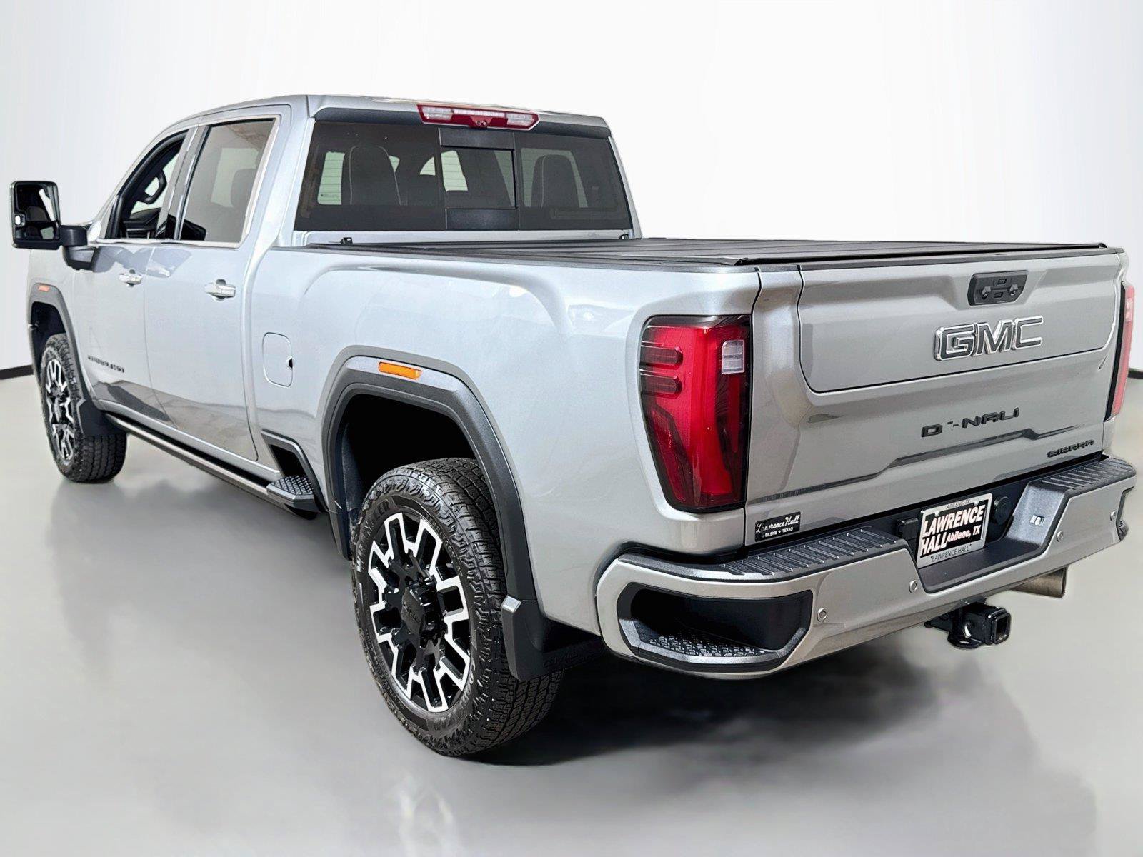 Used 2026 GMC Sierra 2500 Denali Ultimate AWD/4WD image 6