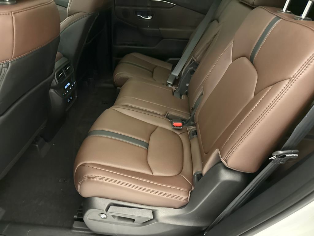 New 2026 Honda Pilot Touring image 19