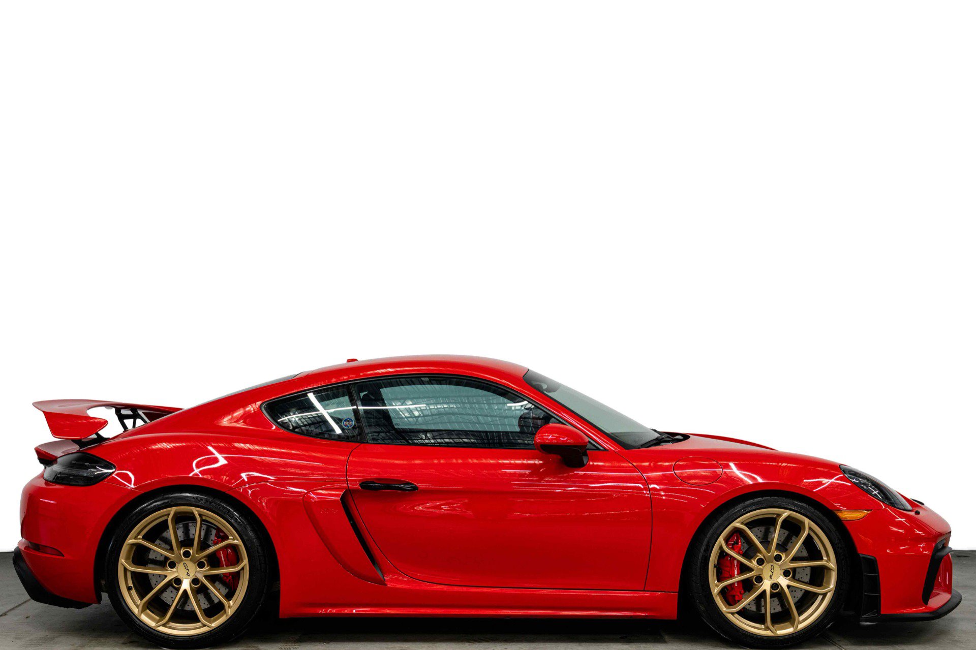 Used 2020 Porsche 718 Cayman GT4 RWD image 2