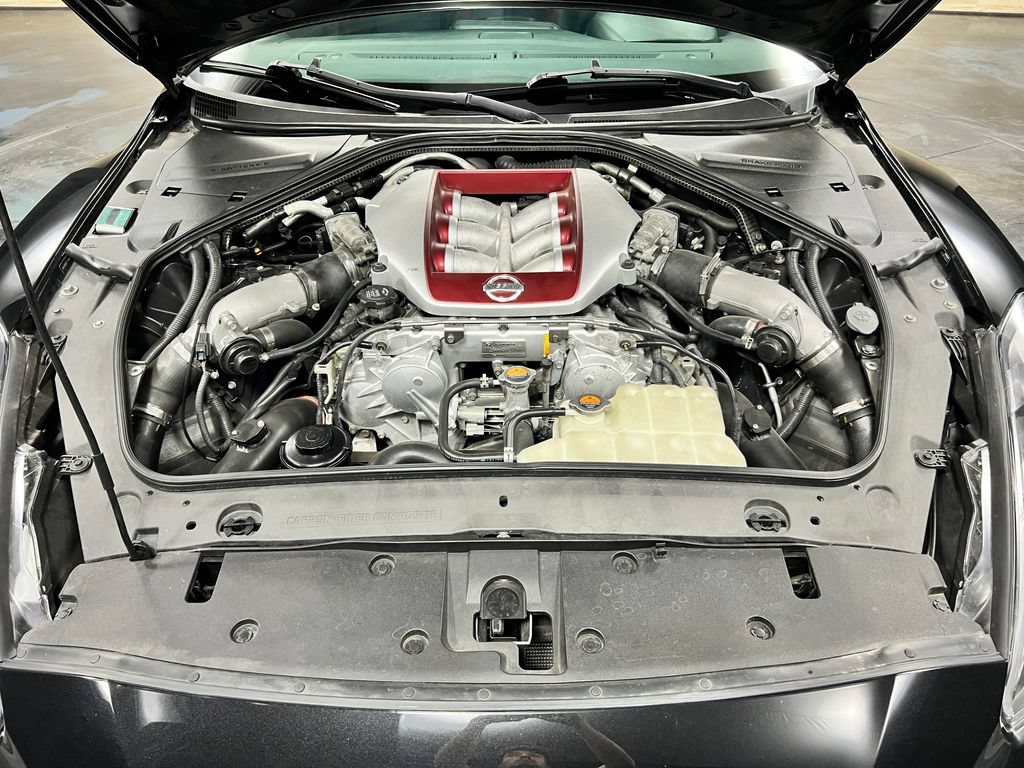 Used 2019 Nissan GT-R Premium w/ Premium Interior Package AWD/4WD image 20