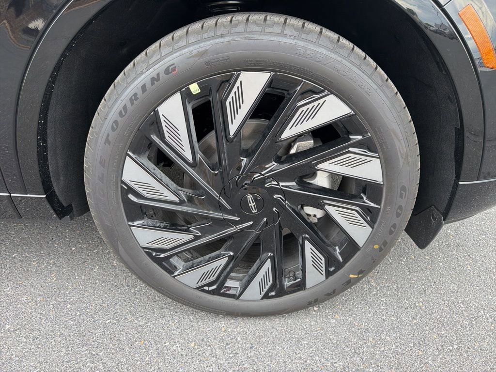 New 2026 Lincoln Nautilus Reserve w/ Jet Appearance Package AWD/4WD image 10