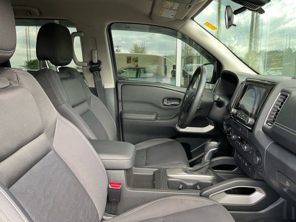 Used 2023 Nissan Frontier SV w/ SV Convenience Package AWD/4WD image 32