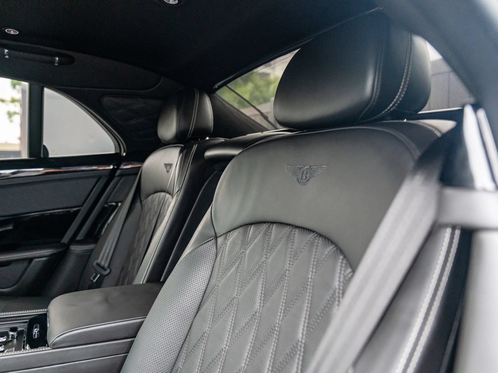Used 2017 Bentley Mulsanne RWD image 21