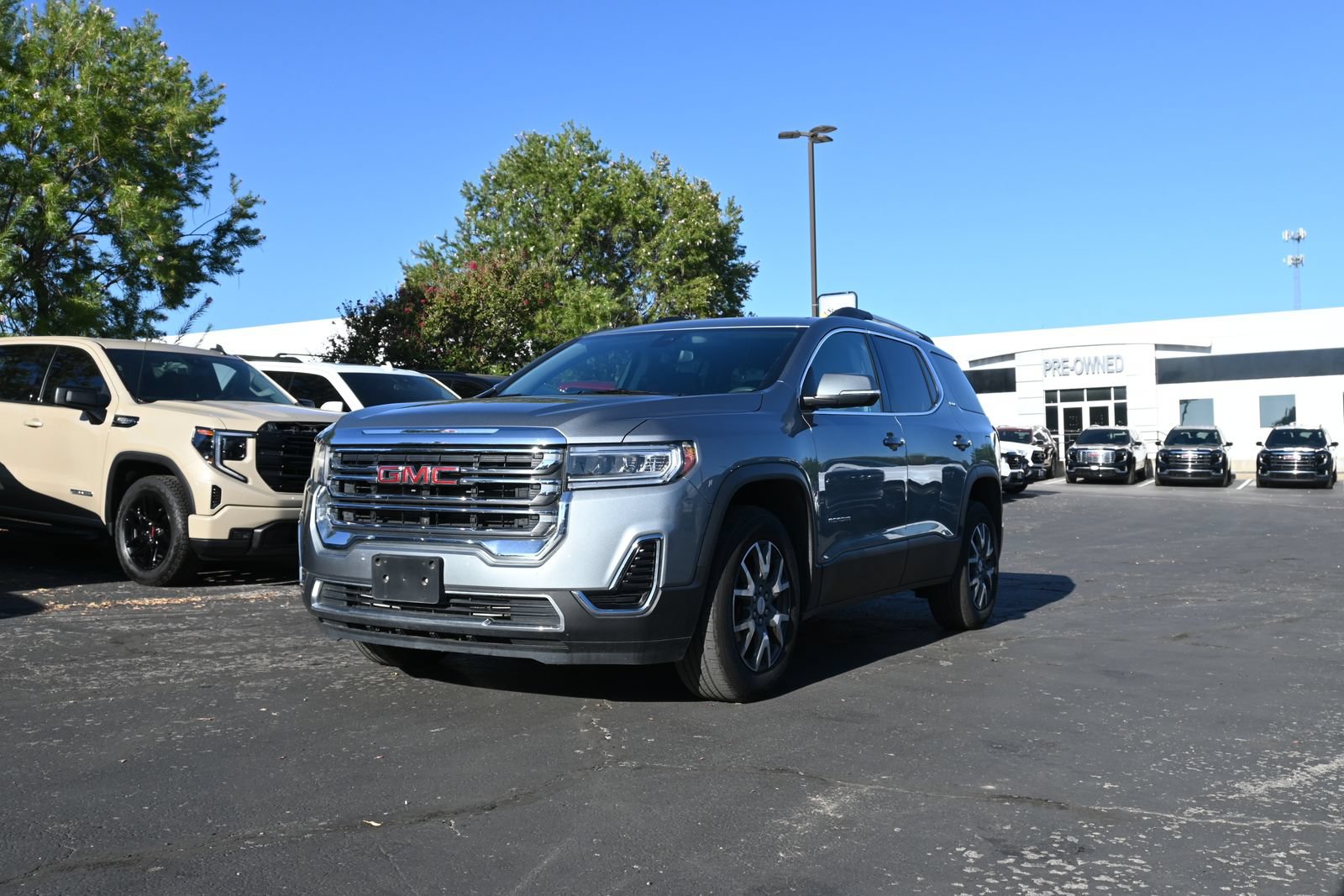 Certified 2023 GMC Acadia SLE w/ Driver Convenience Package