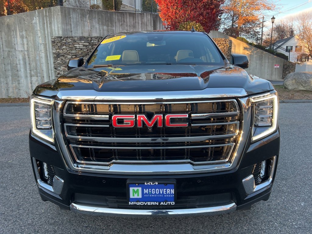 Used 2024 GMC Yukon XL SLT w/ SLT Premium Package image 8