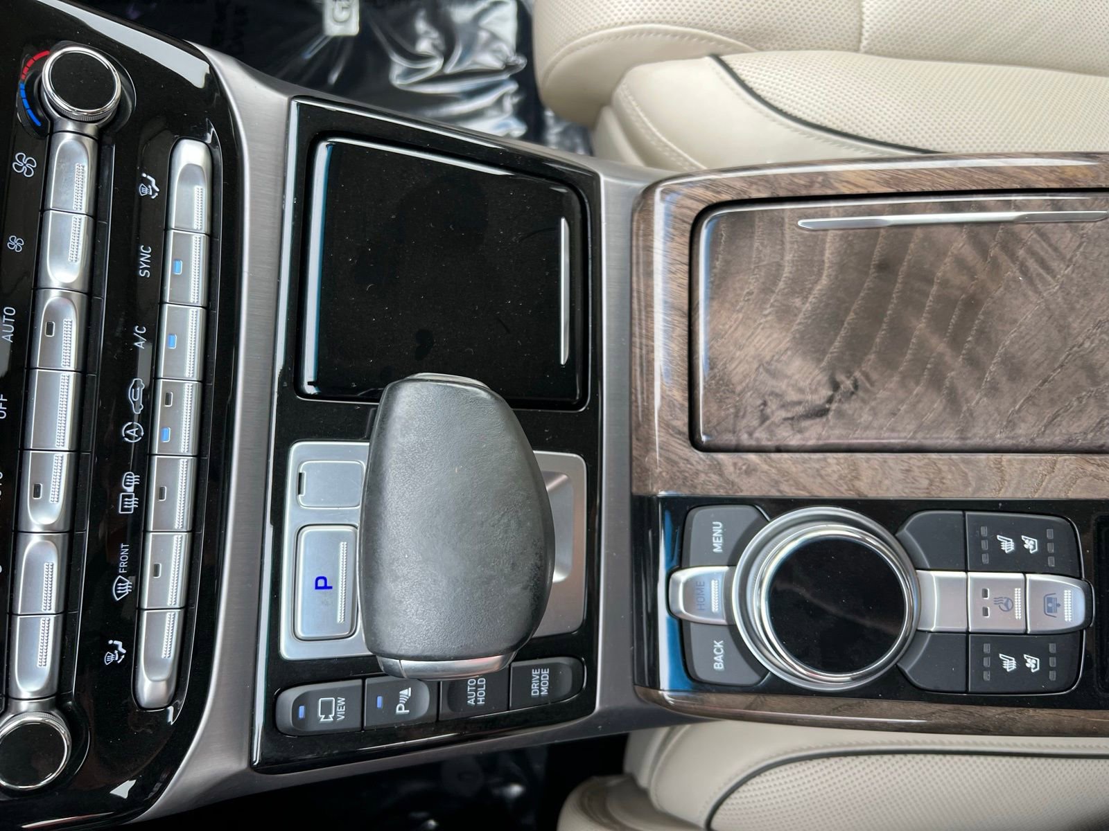 Used 2019 Genesis G90 5.0 Ultimate image 41