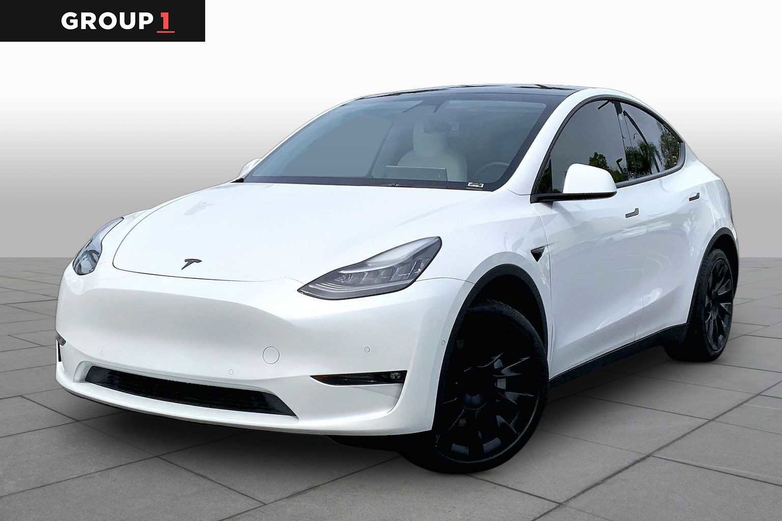 Used 2021 Tesla Model Y Long Range image 1