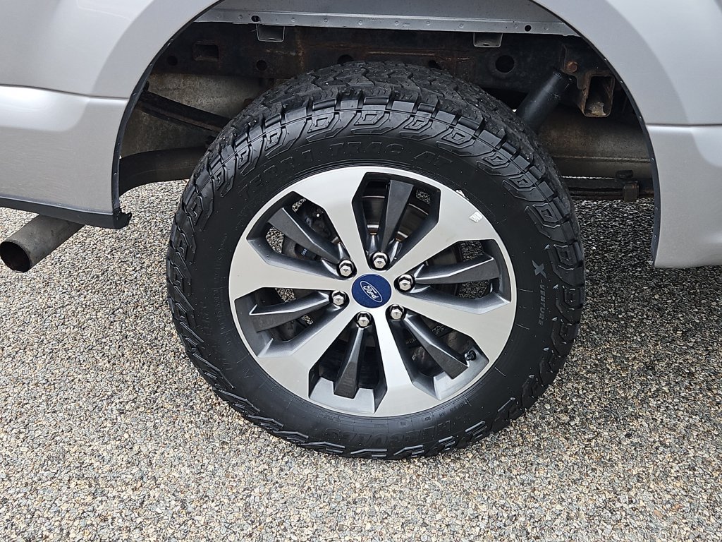 Used 2020 Ford F150 XL w/ Equipment Group 101A Mid AWD/4WD image 9