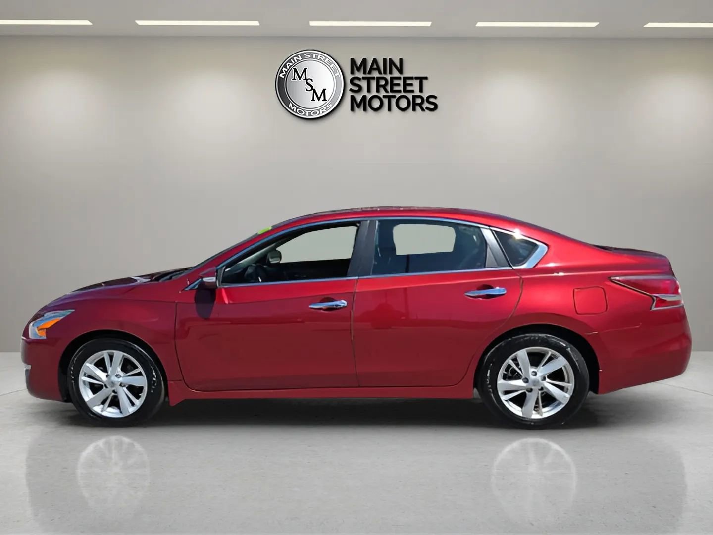 Used 2015 Nissan Altima 2.5 SV w/ Convenience Package FWD image 2