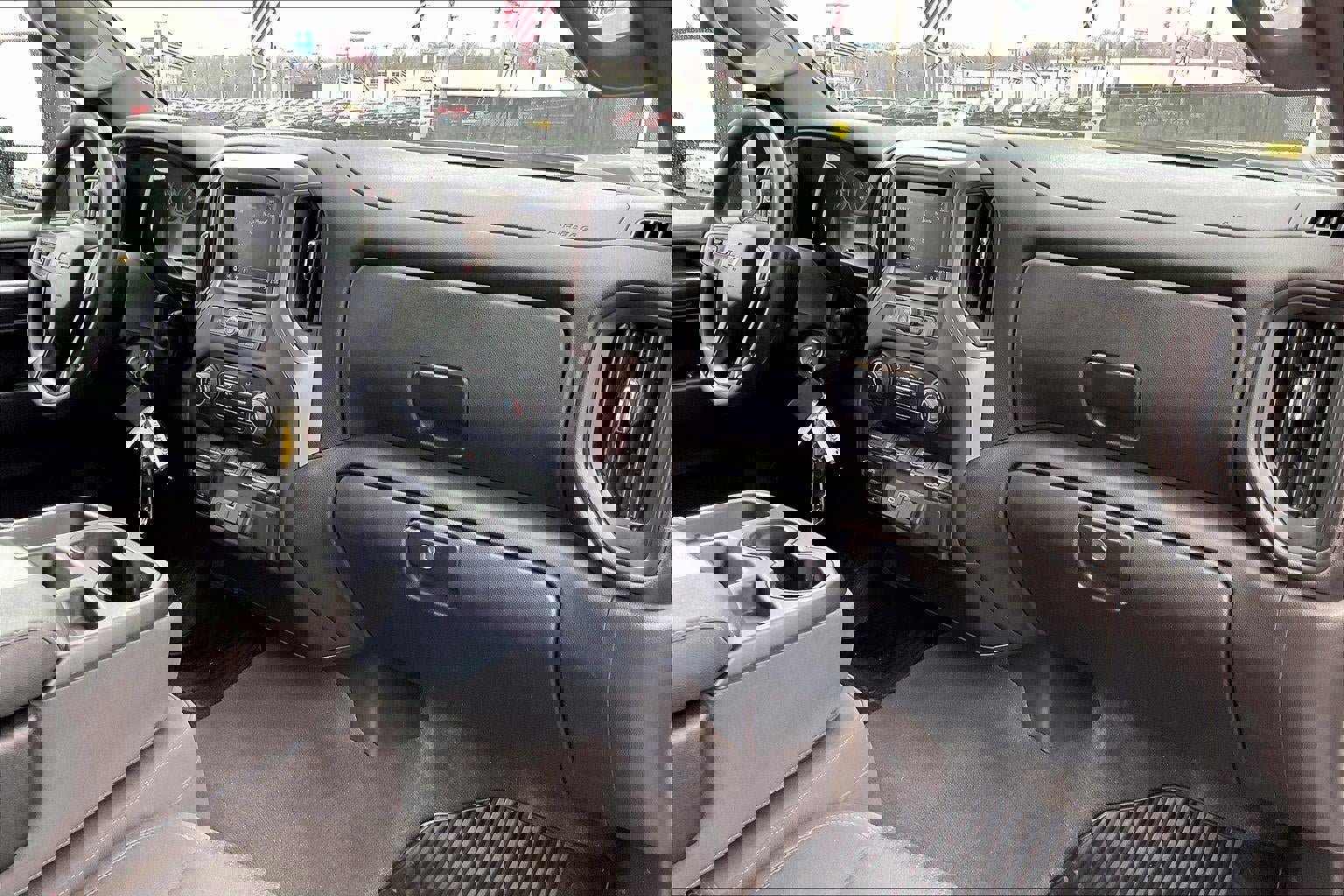 Used 2023 Chevrolet Silverado 2500 Custom w/ Custom Value Package image 17