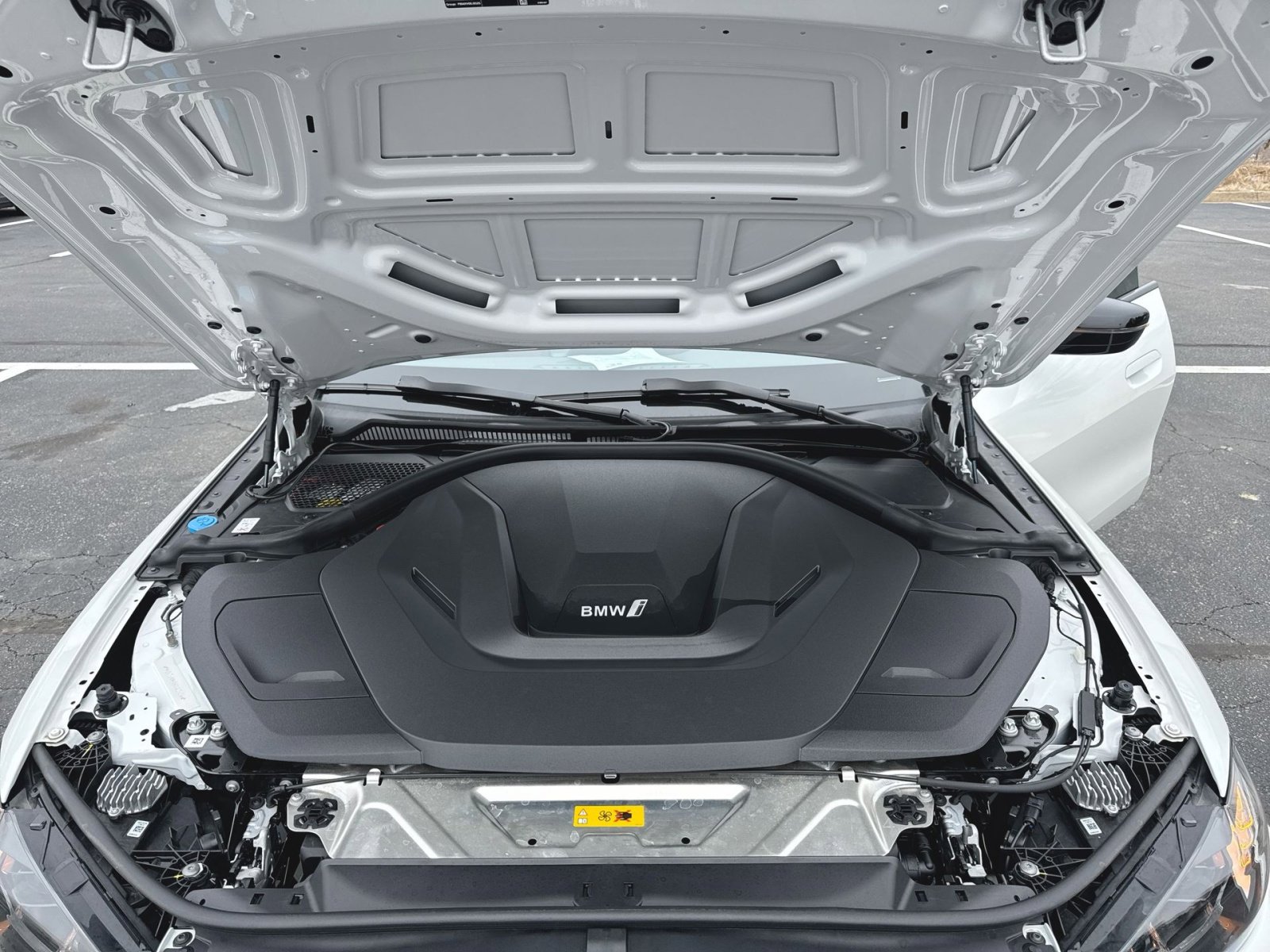 Used 2023 BMW i4 eDrive40 w/ M Sport Package image 37