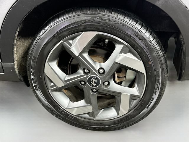 Used 2023 Hyundai Venue SEL w/ Cargo Package FWD image 28