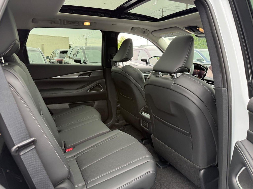 New 2027 INFINITI QX60 Luxe w/ Cargo Package AWD/4WD image 5