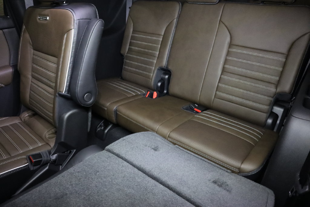 New 2027 GMC Acadia Denali Ultimate AWD/4WD image 9