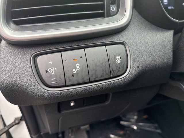 Used 2019 Kia Sorento LX image 23
