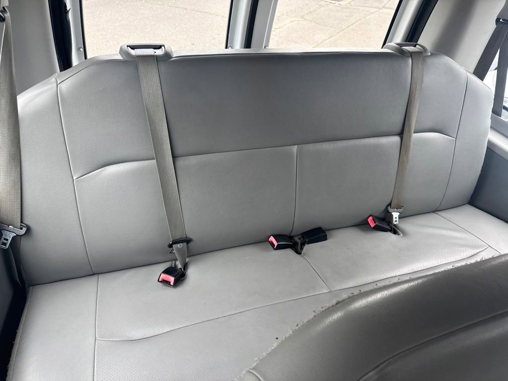 Used 2014 Ford E-350 and Econoline 350 XL w/ Power Windows & Locks Group RWD image 38
