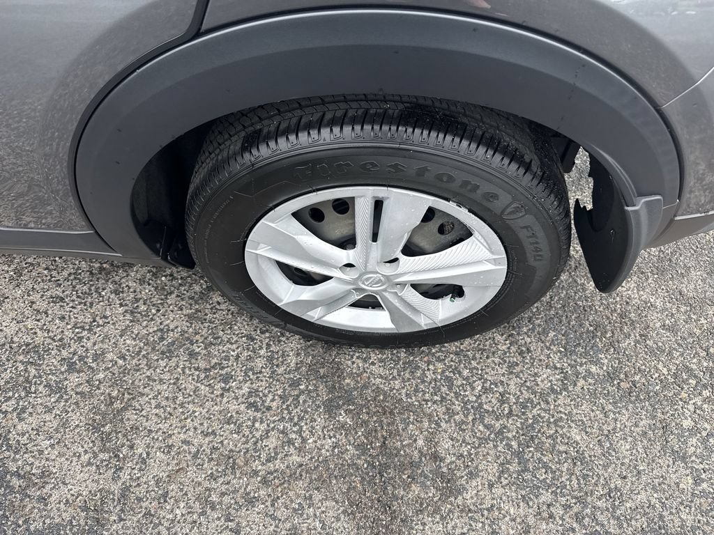 Used 2024 Nissan Kicks S FWD image 40